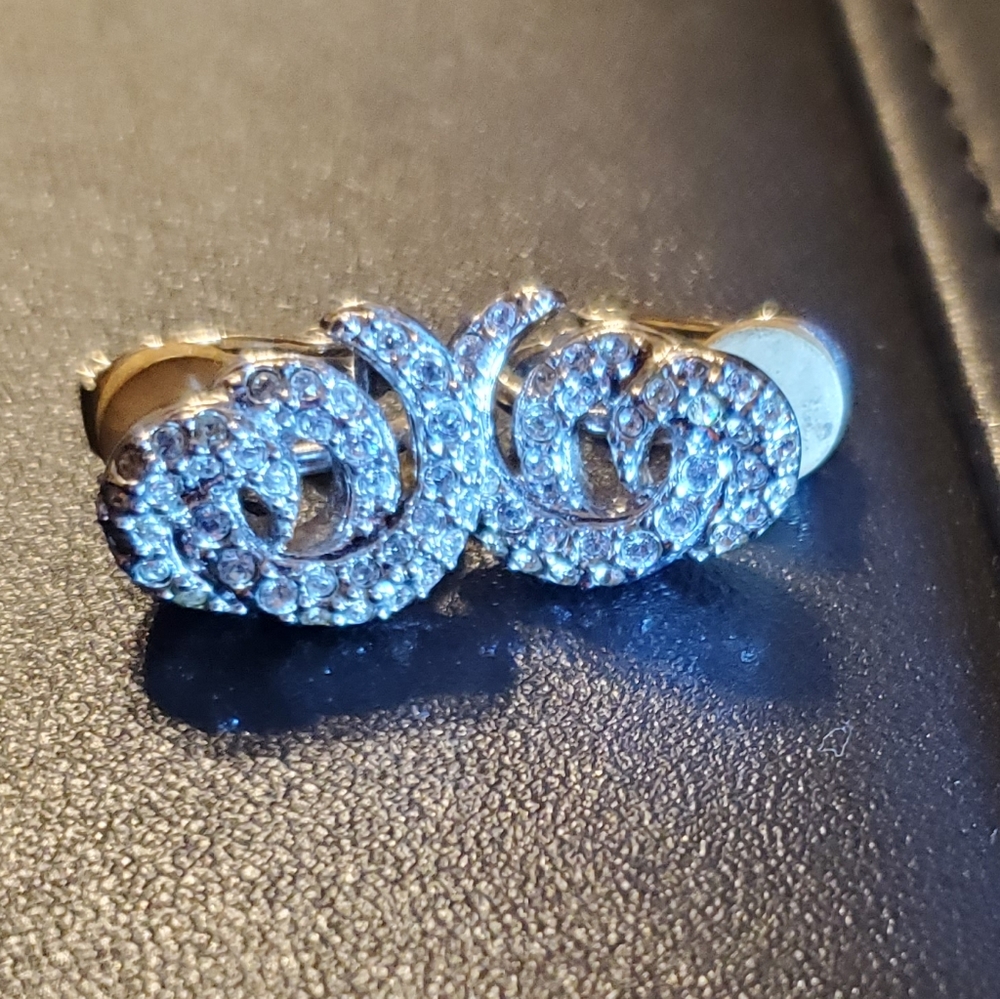 Rhinestone knot clip on earrings